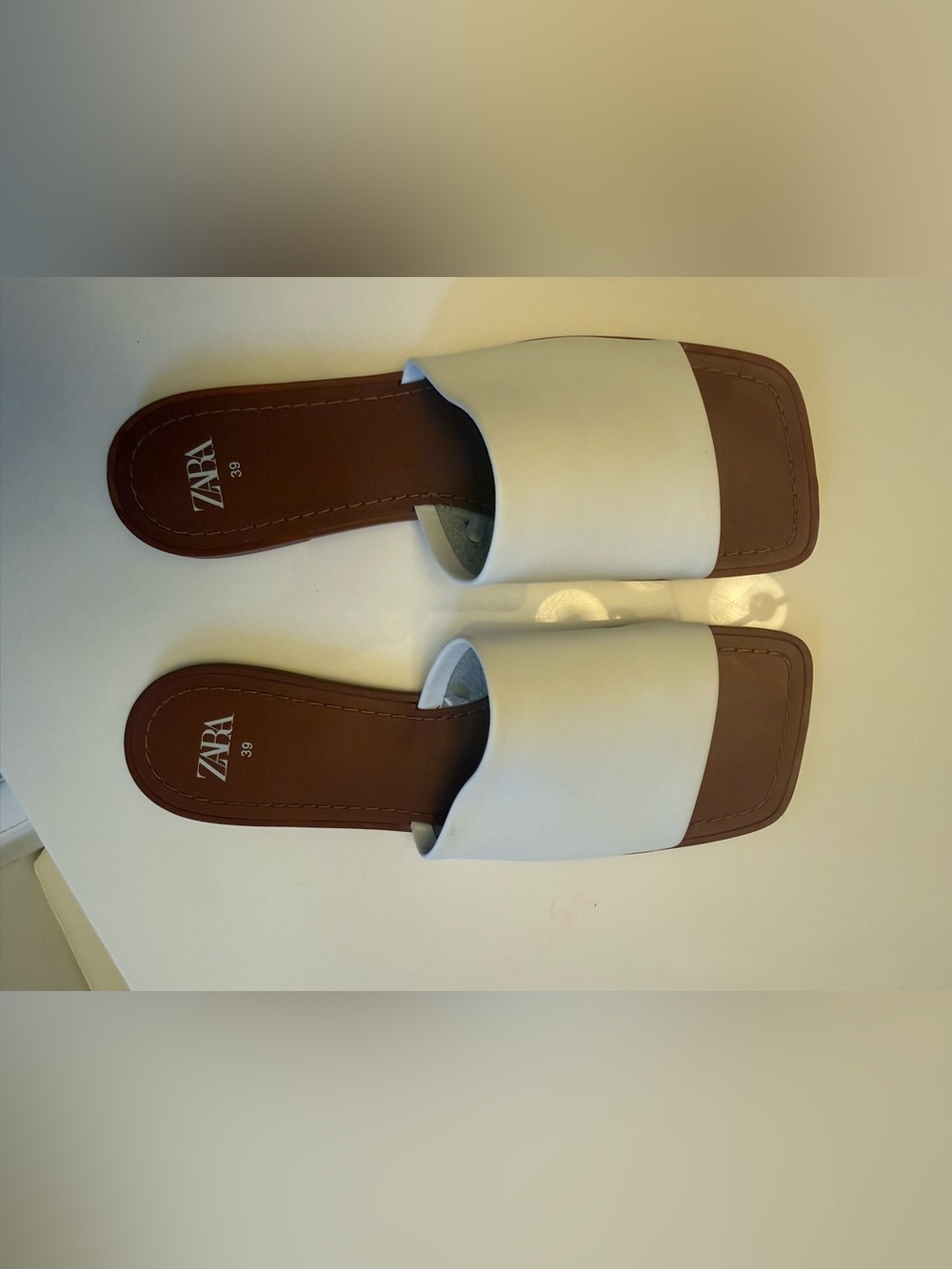 NEW ZARA White Slide Sandals with Brown Insole